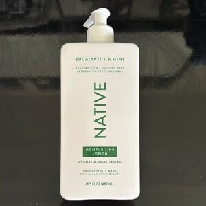 Native White and Green Moisturizer with Pump Dispenser